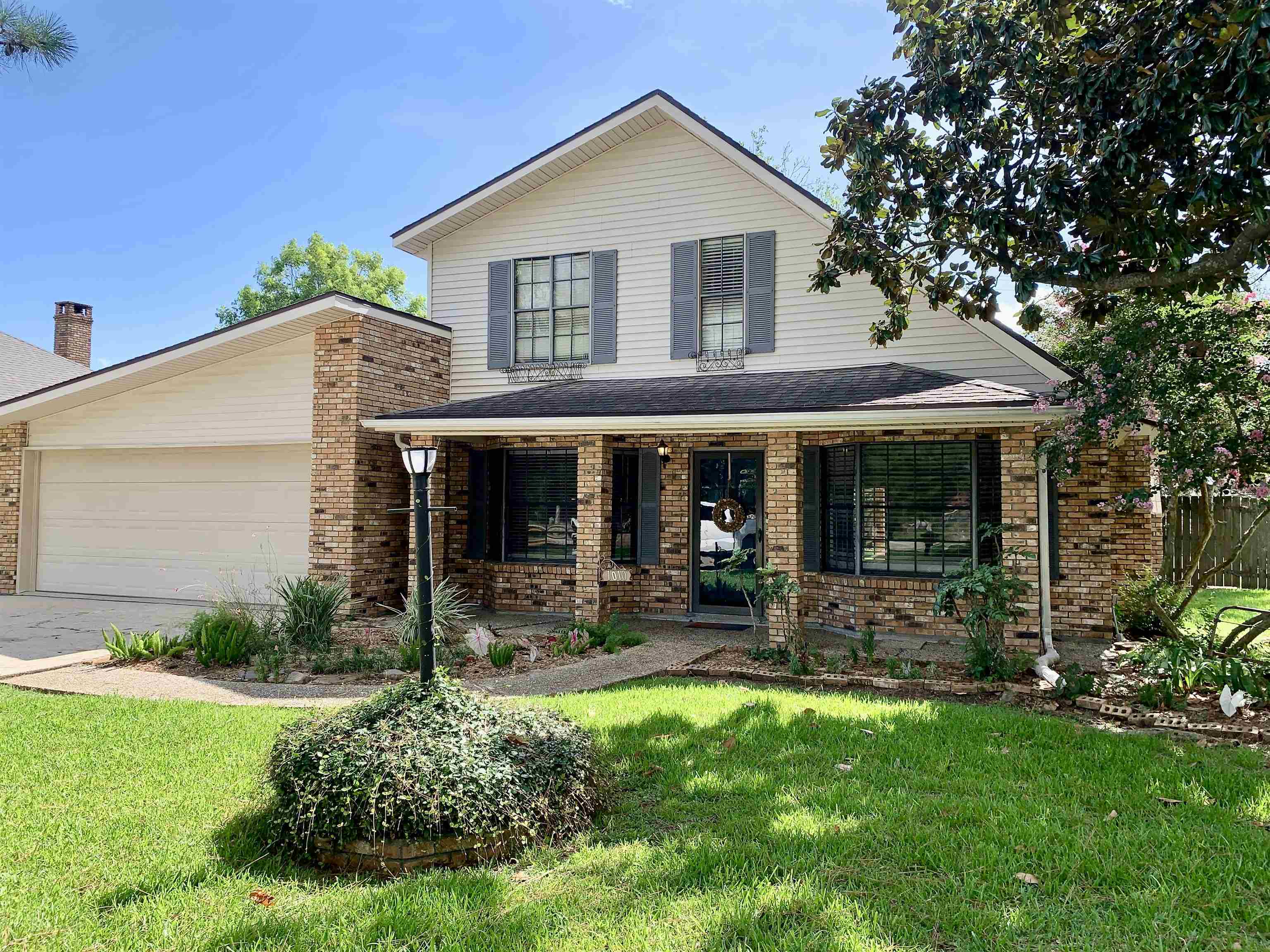 Featured Listings