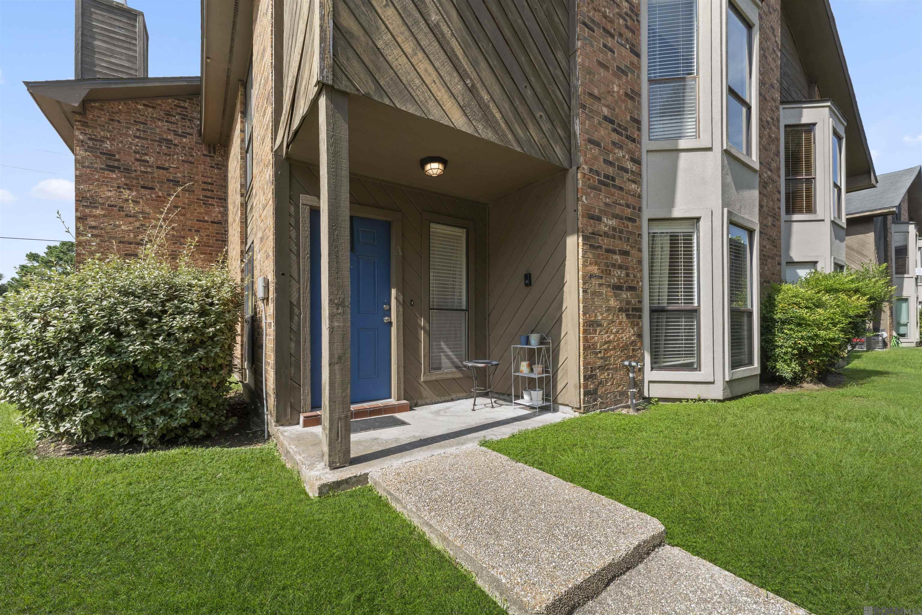 Instant cash flow opportunity near LSU with renters already in place!  Located just 3 miles from the LSU campus in the popular Brightside Park community, this townhome offers a blend of convenience and comfort. Whether you're an investor or a student, this property is perfectly positioned to meet your needs. Enjoy easy access to grocery stores, restaurants, and all the excitement of campus life. The first floor features a spacious living room that flows into the dining area and a fully equipped kitchen, plus a half bath for guests. Upstairs, you will find two generously sized bedrooms, each with its own private bathroom. Additional highlights include location on the LSU bus route, and located in Flood Zone X - no insurance required. Renters are currently paying $1,100 per month.