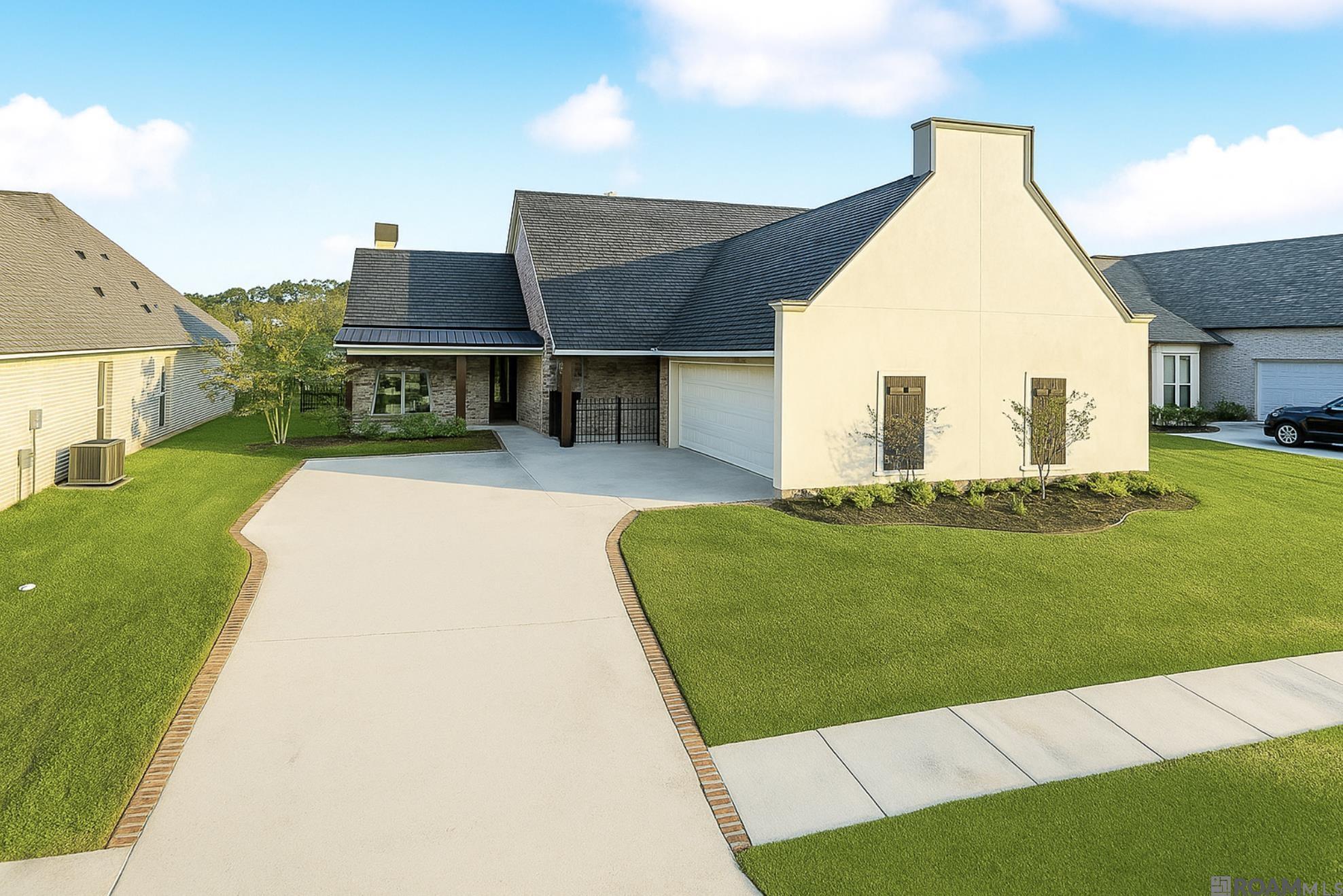 $250,000 to $500,000