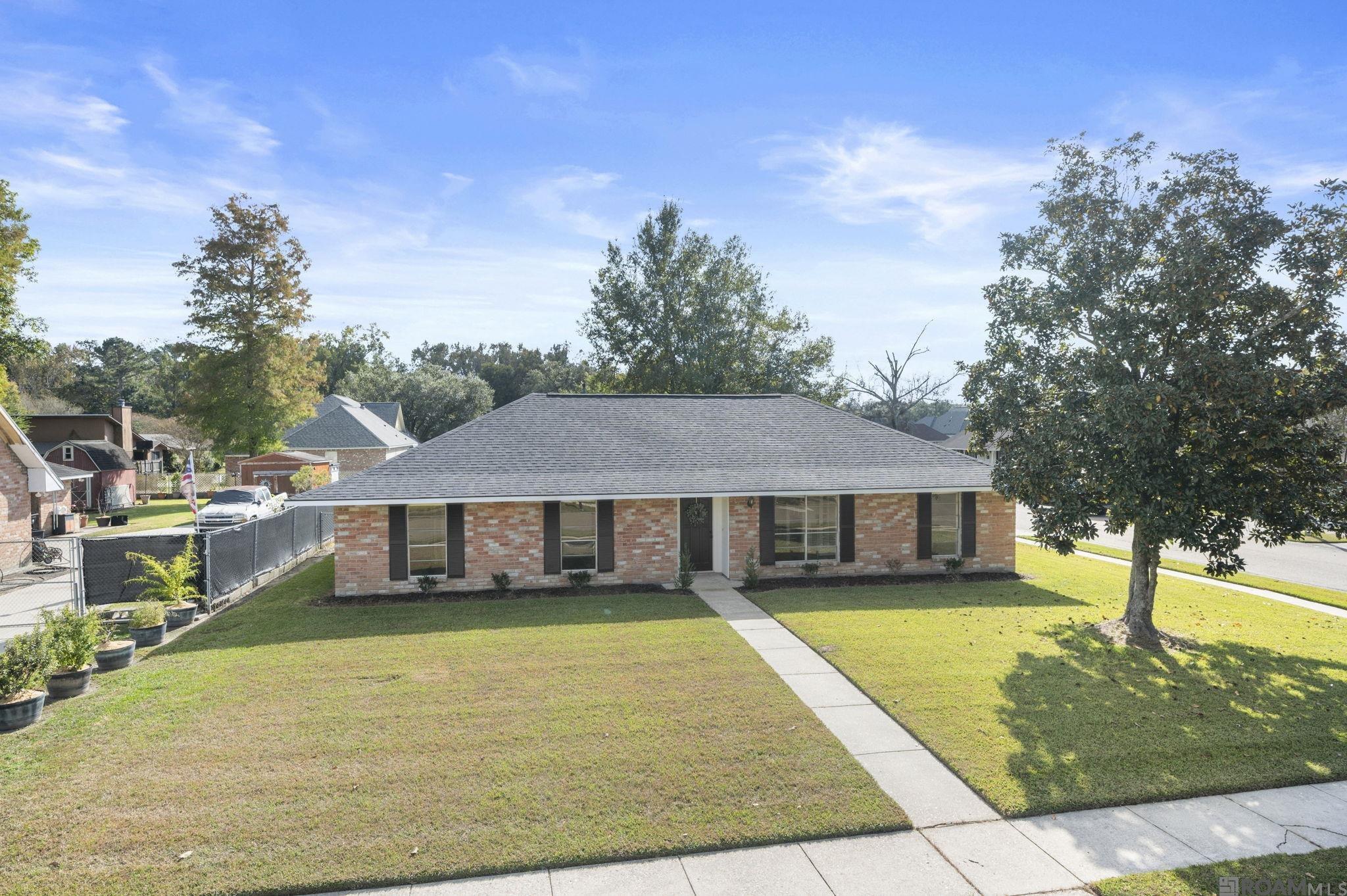 $250,000 to $500,000