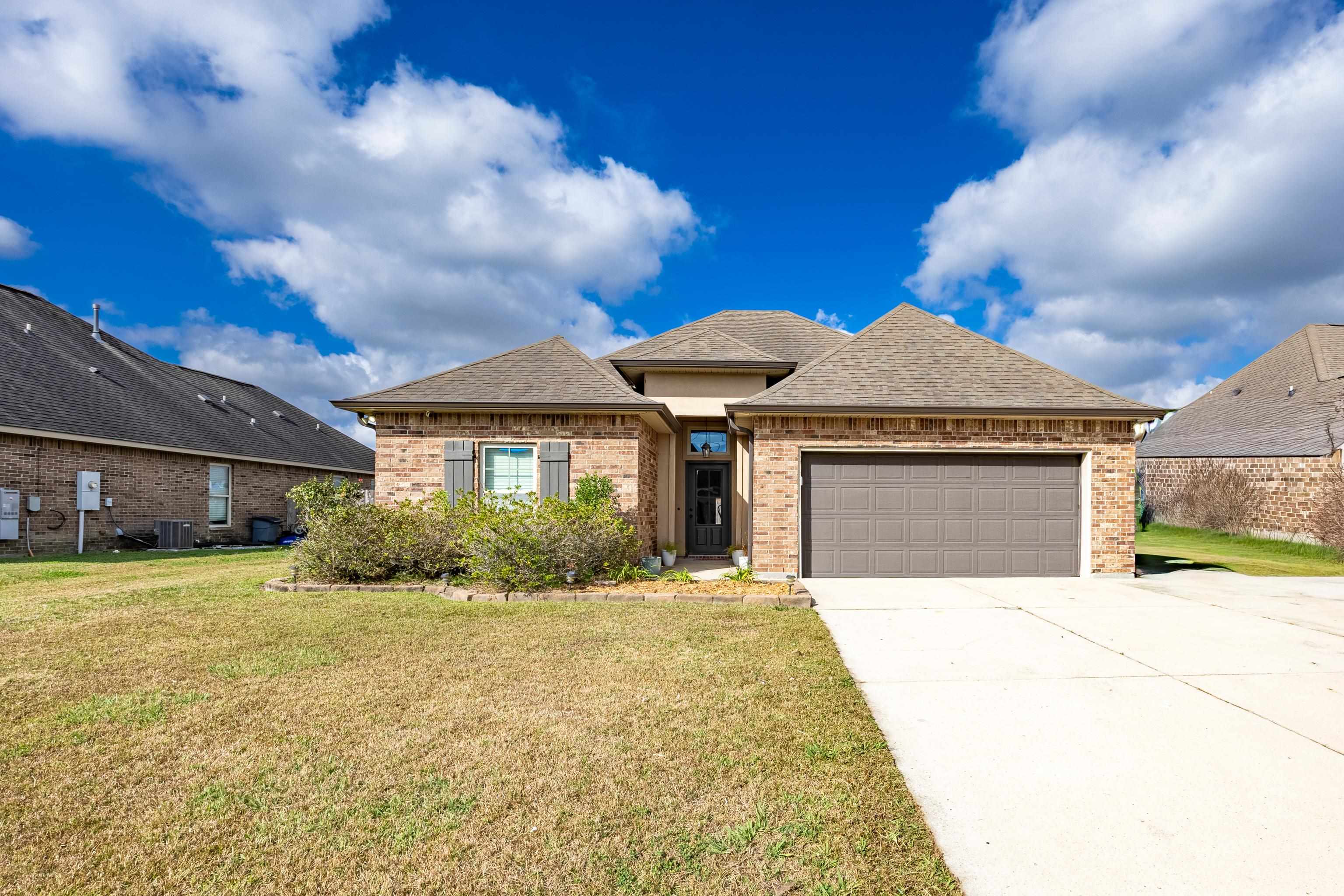 $250,000 to $500,000