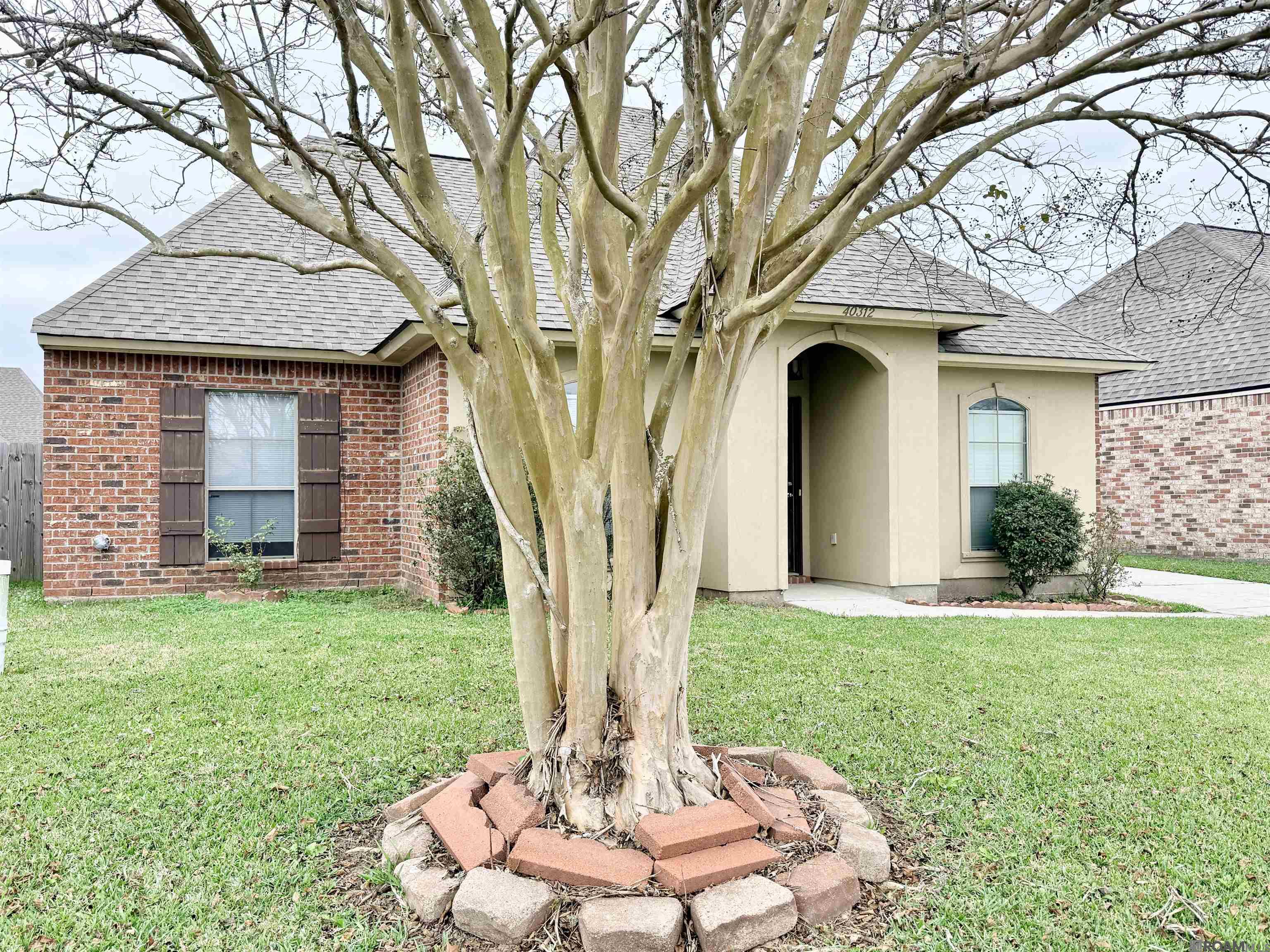 $250,000 to $500,000