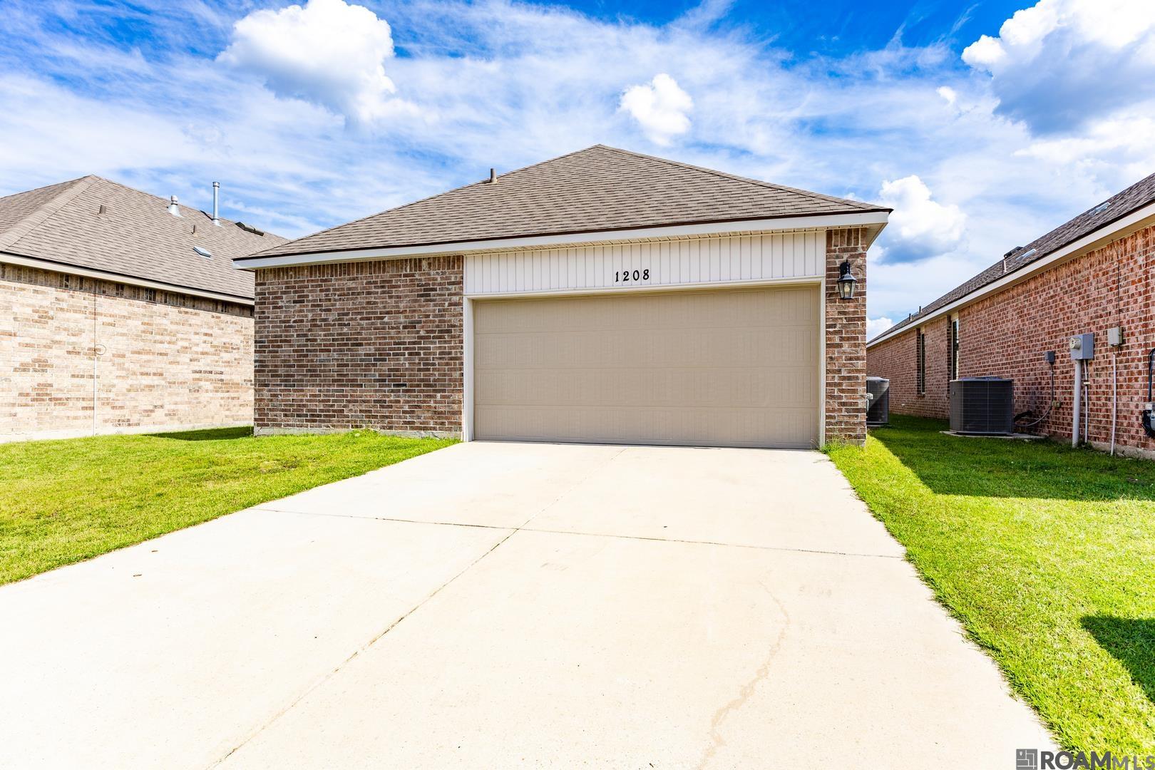 $250,000 to $500,000