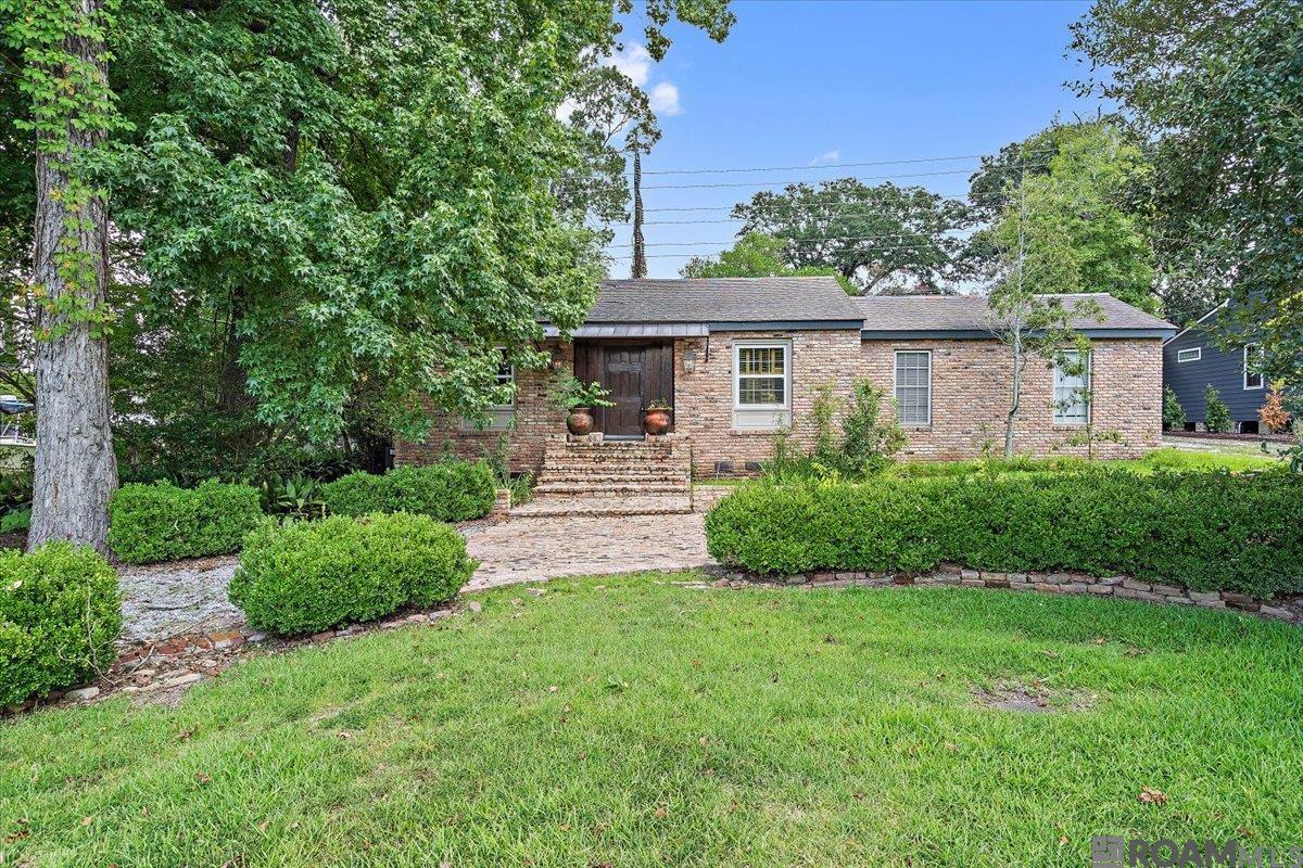 $250,000 to $500,000