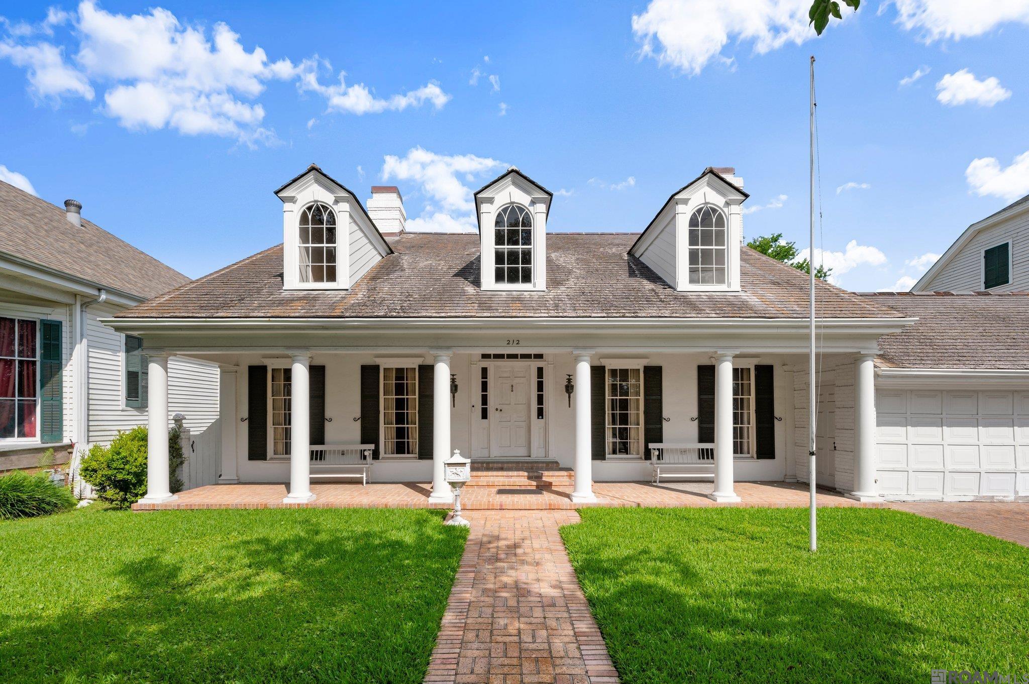 $250,000 to $500,000