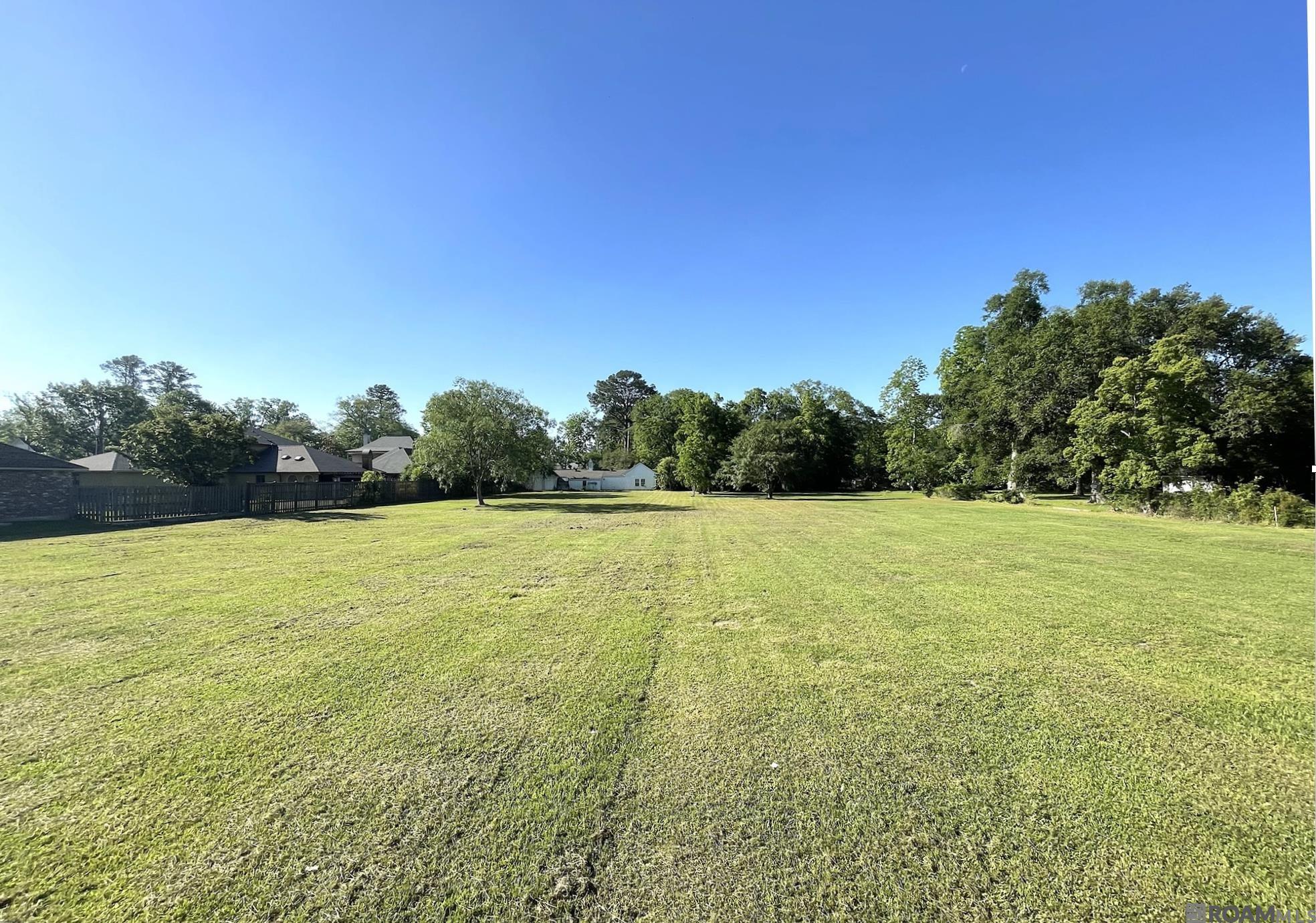 $250,000 to $500,000