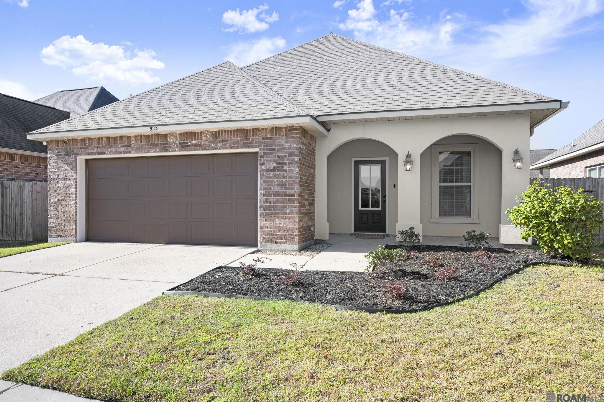 $250,000 to $500,000