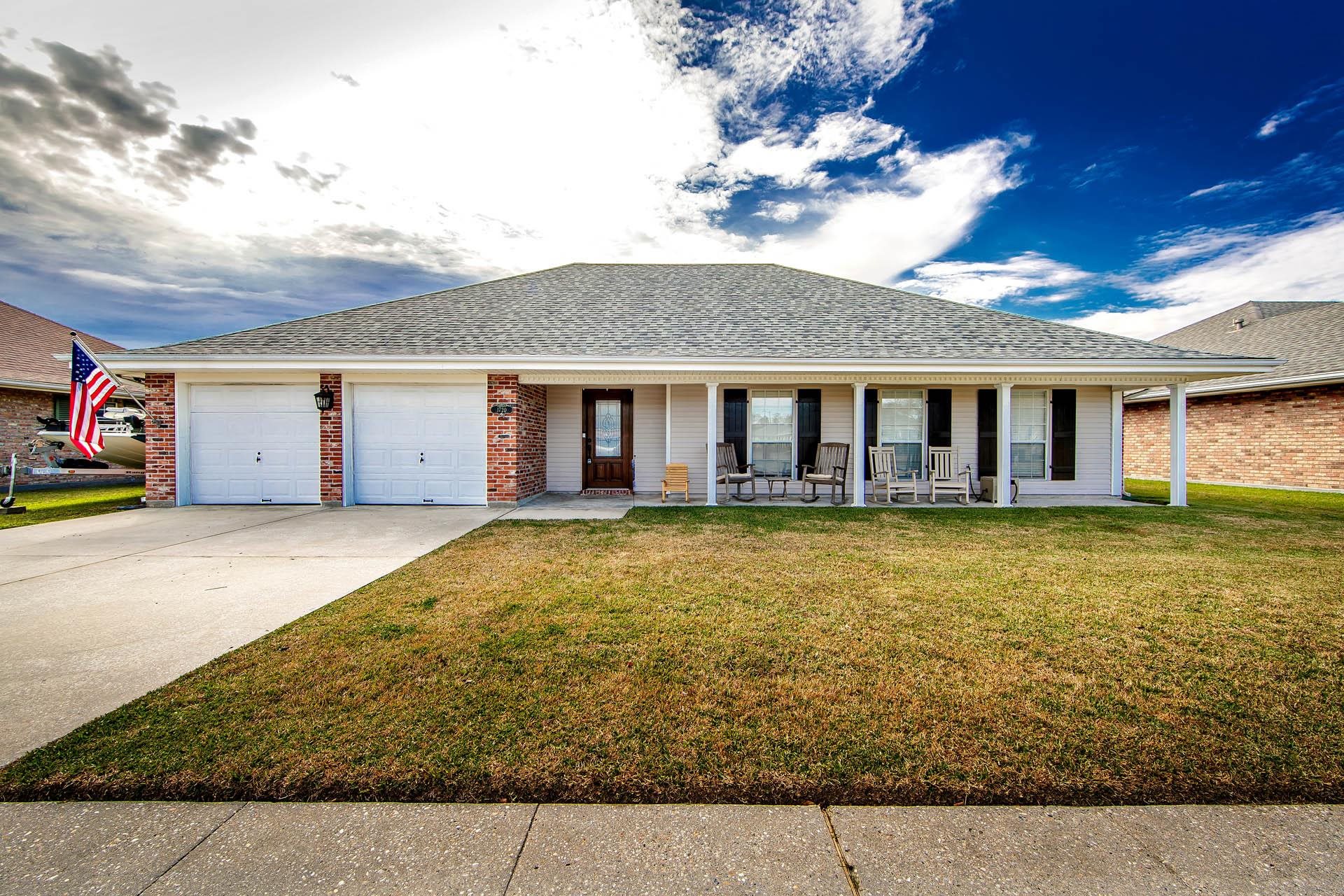 $250,000 to $500,000