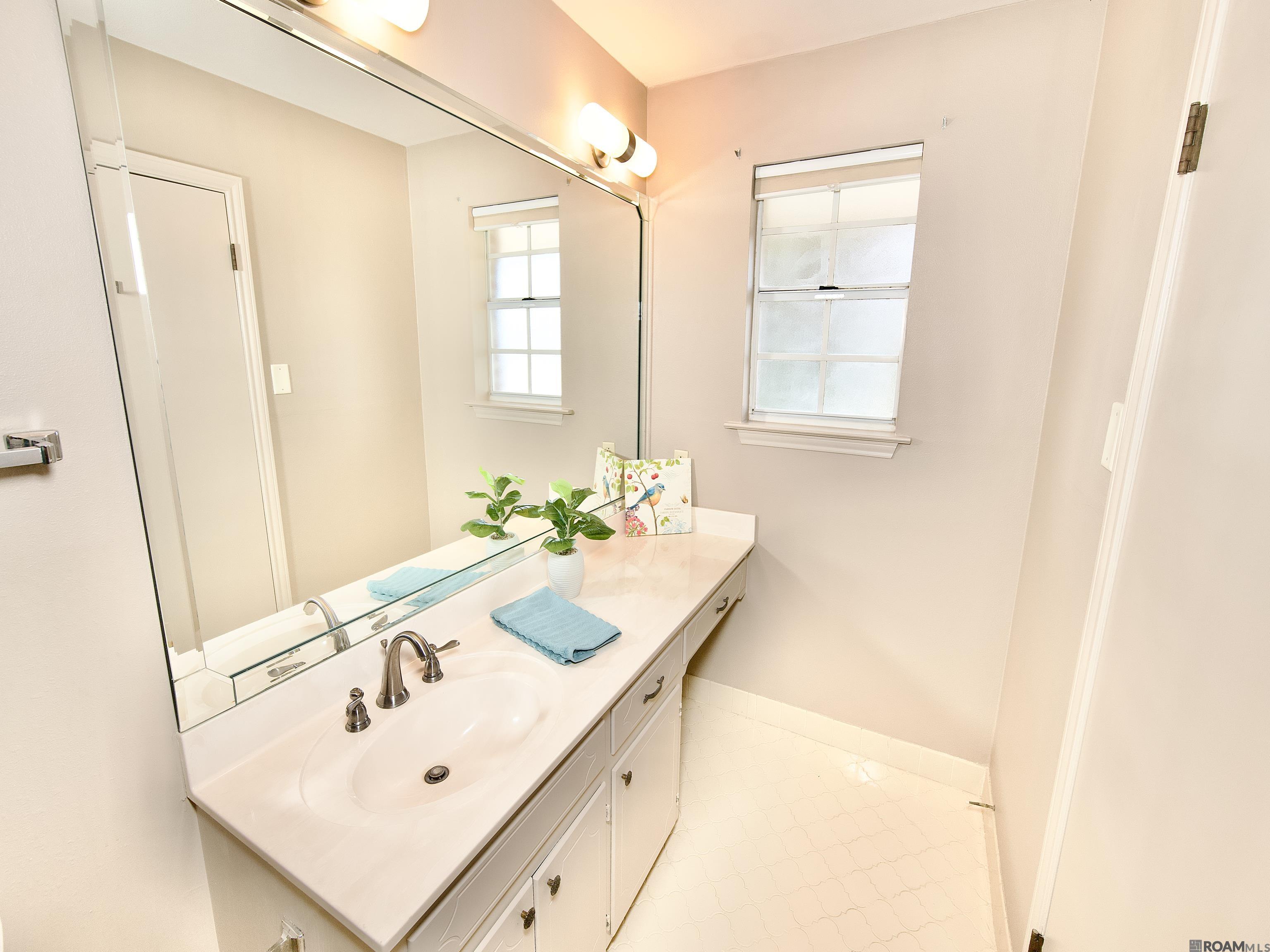 9023 Whitehall Ave, Baton Rouge, LA, 70806