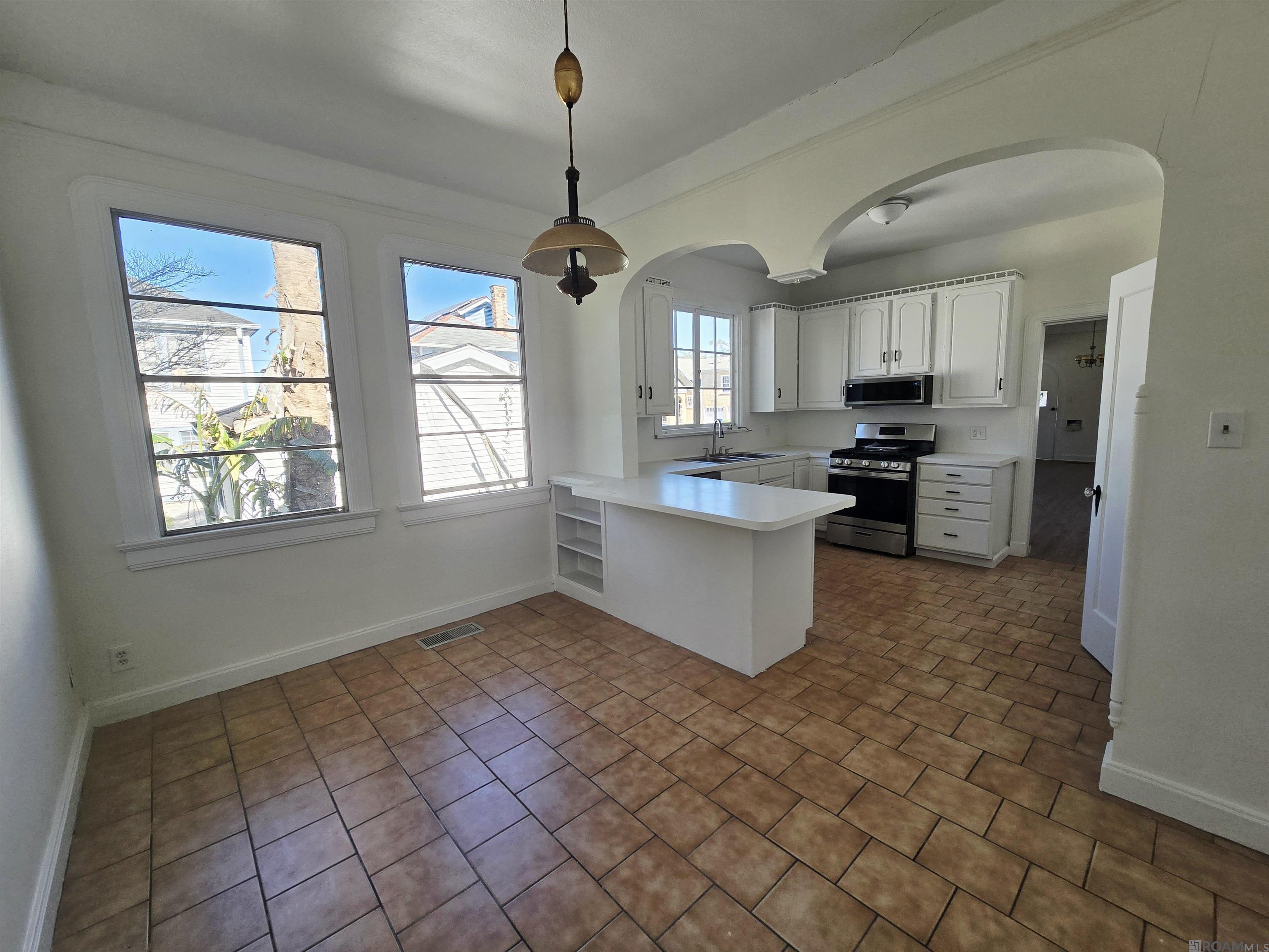 4124 Clermont Dr, New Orleans, LA, 70122