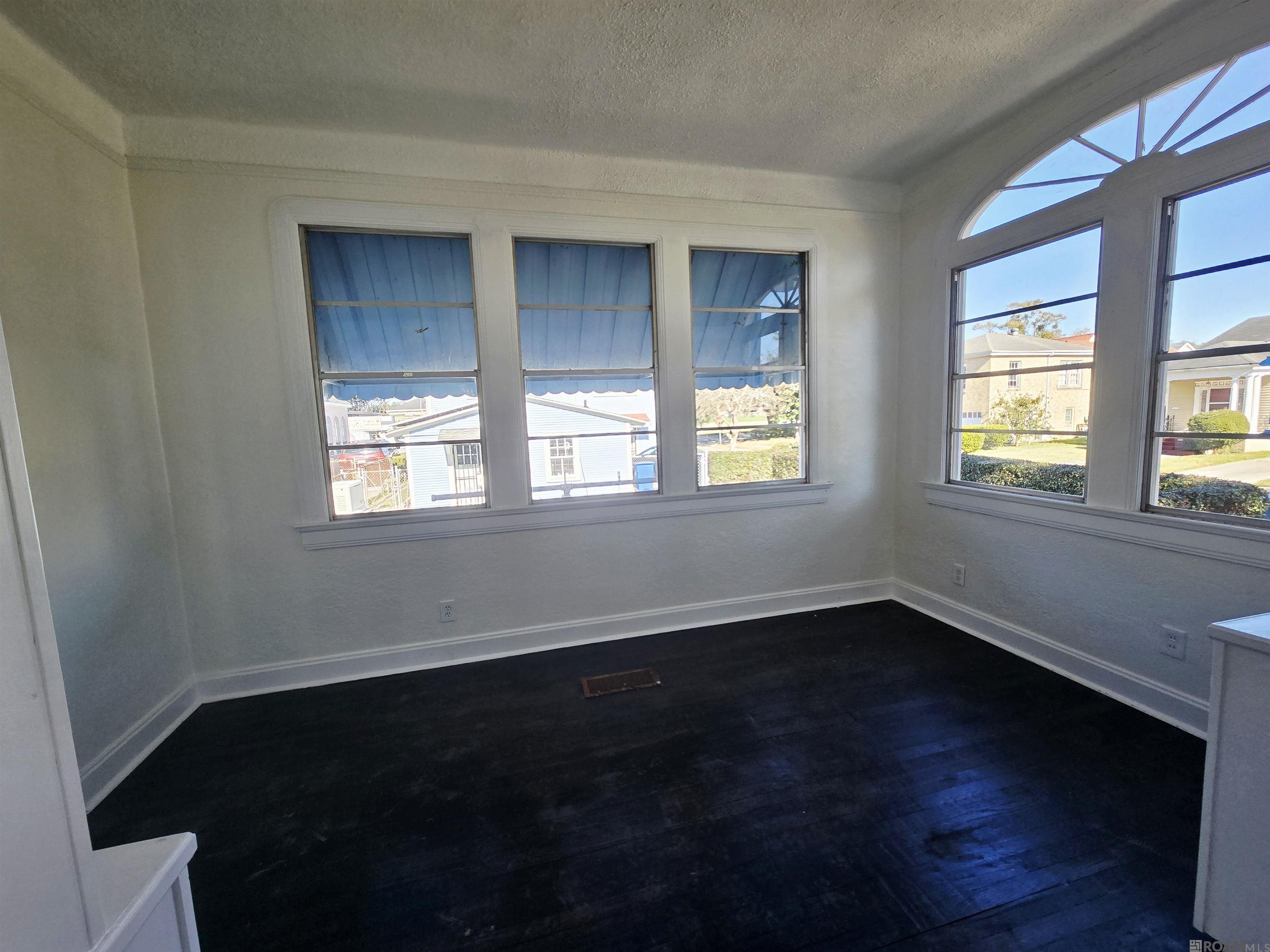 4124 Clermont Dr, New Orleans, LA, 70122