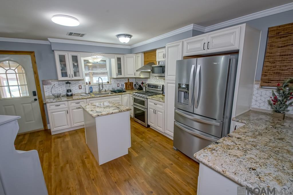 751 Lakeview Dr, Denham Springs, LA, 70726