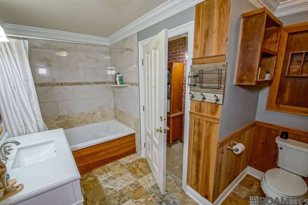 751 Lakeview Dr, Denham Springs, LA, 70726