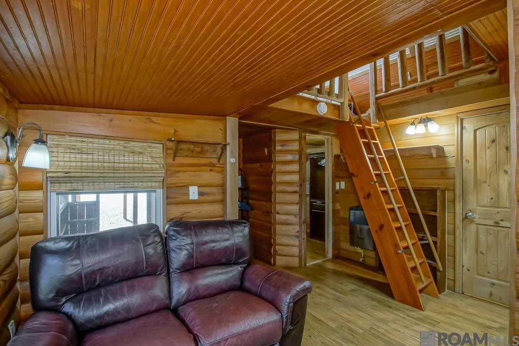 751 Lakeview Dr, Denham Springs, LA, 70726