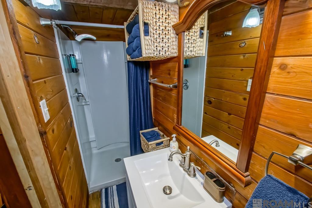 751 Lakeview Dr, Denham Springs, LA, 70726