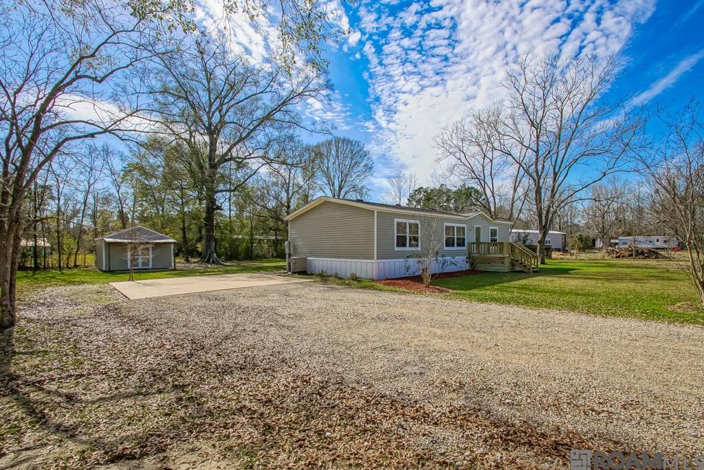 13878 Friendship Rd, Walker, LA, 70785