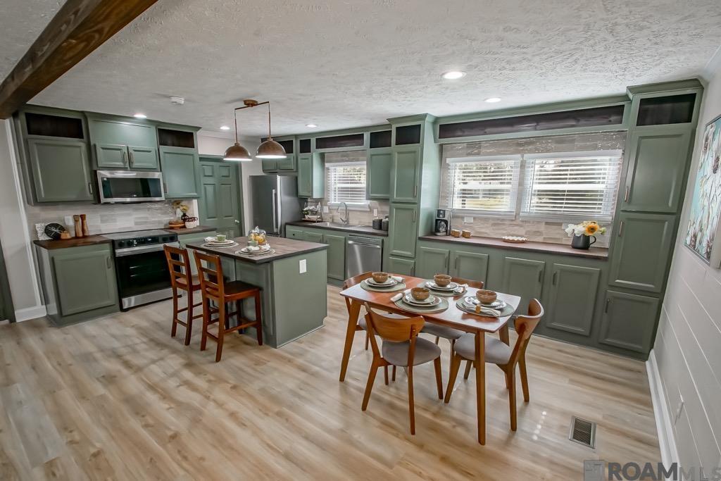 13878 Friendship Rd, Walker, LA, 70785