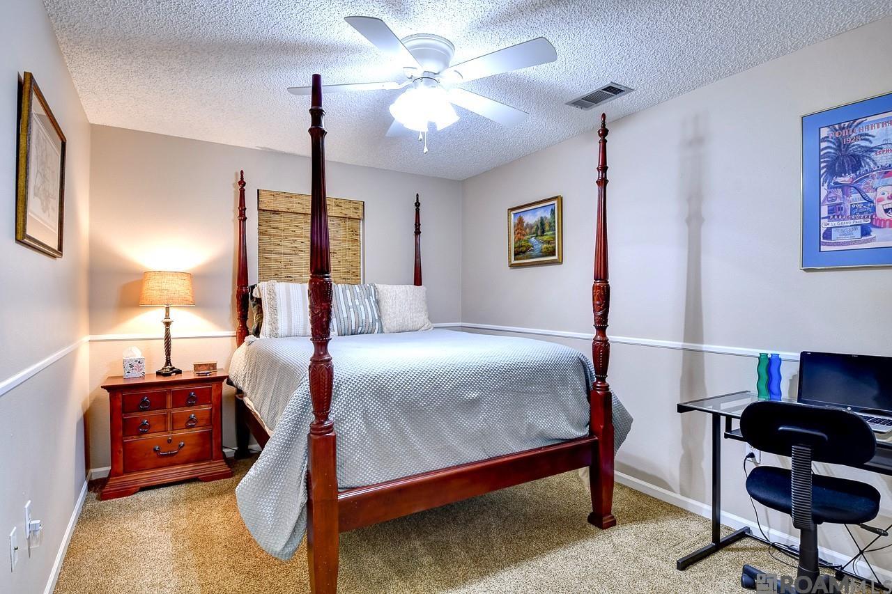 210 Meadowbend Dr, Baton Rouge, LA, 70820