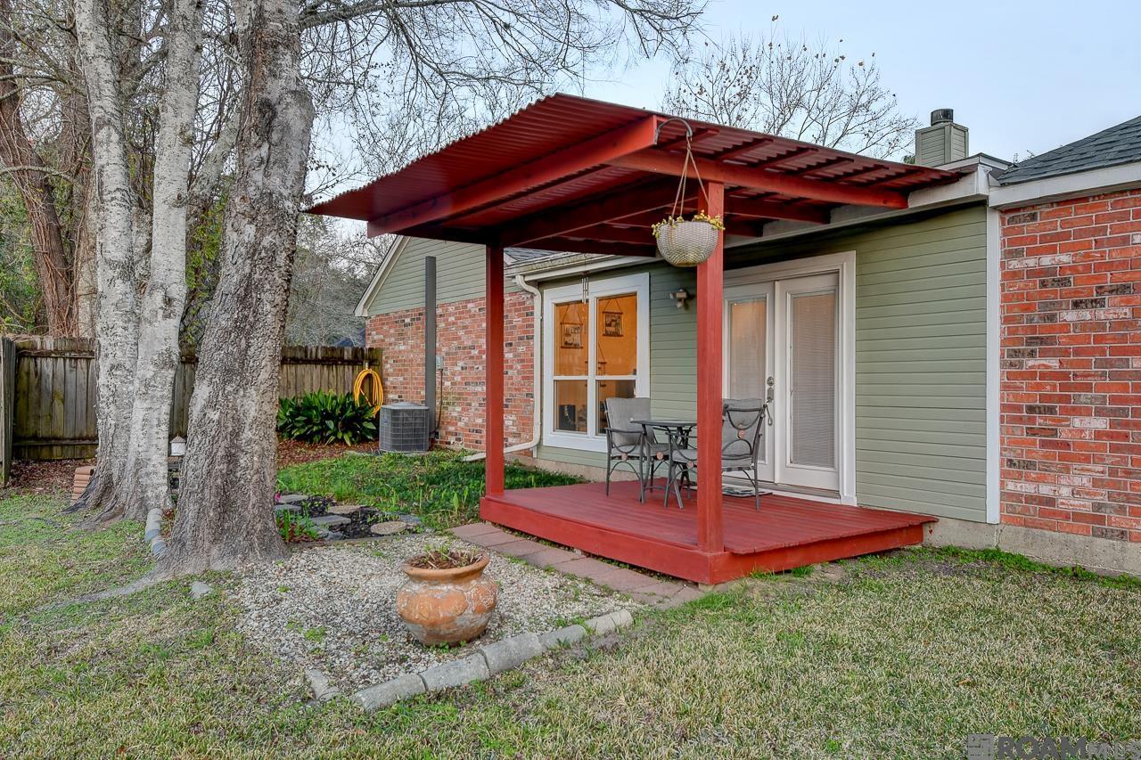 210 Meadowbend Dr, Baton Rouge, LA, 70820
