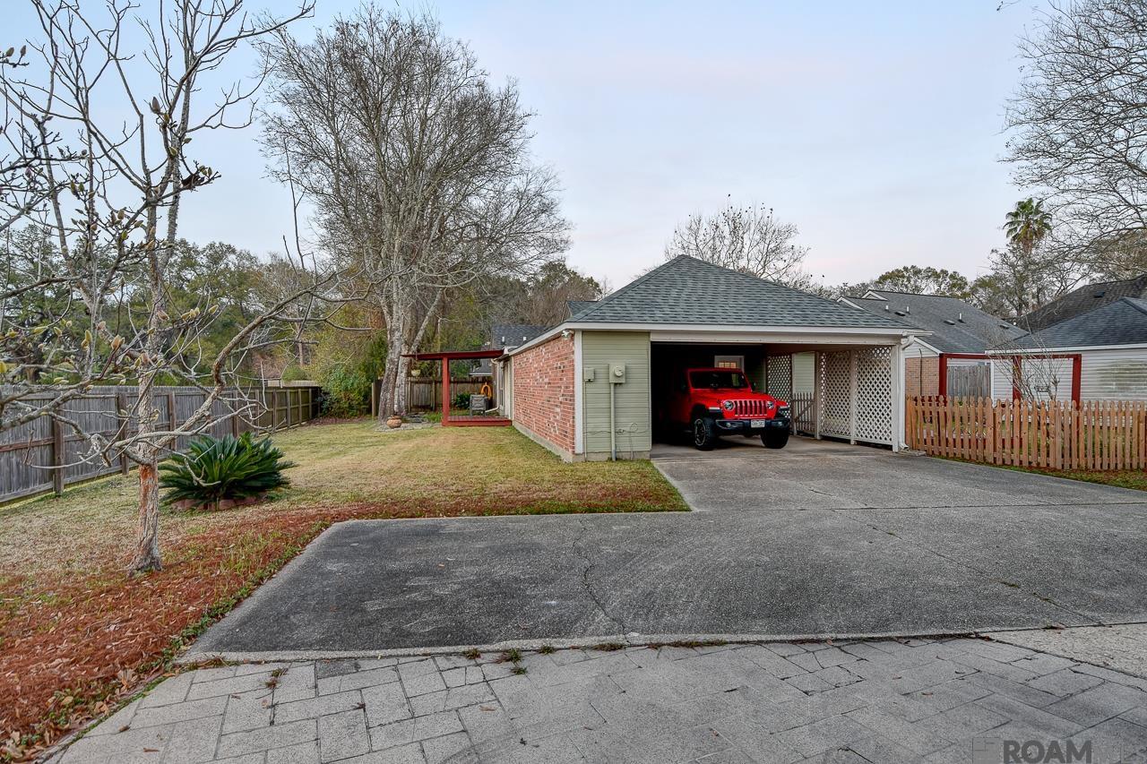 210 Meadowbend Dr, Baton Rouge, LA, 70820