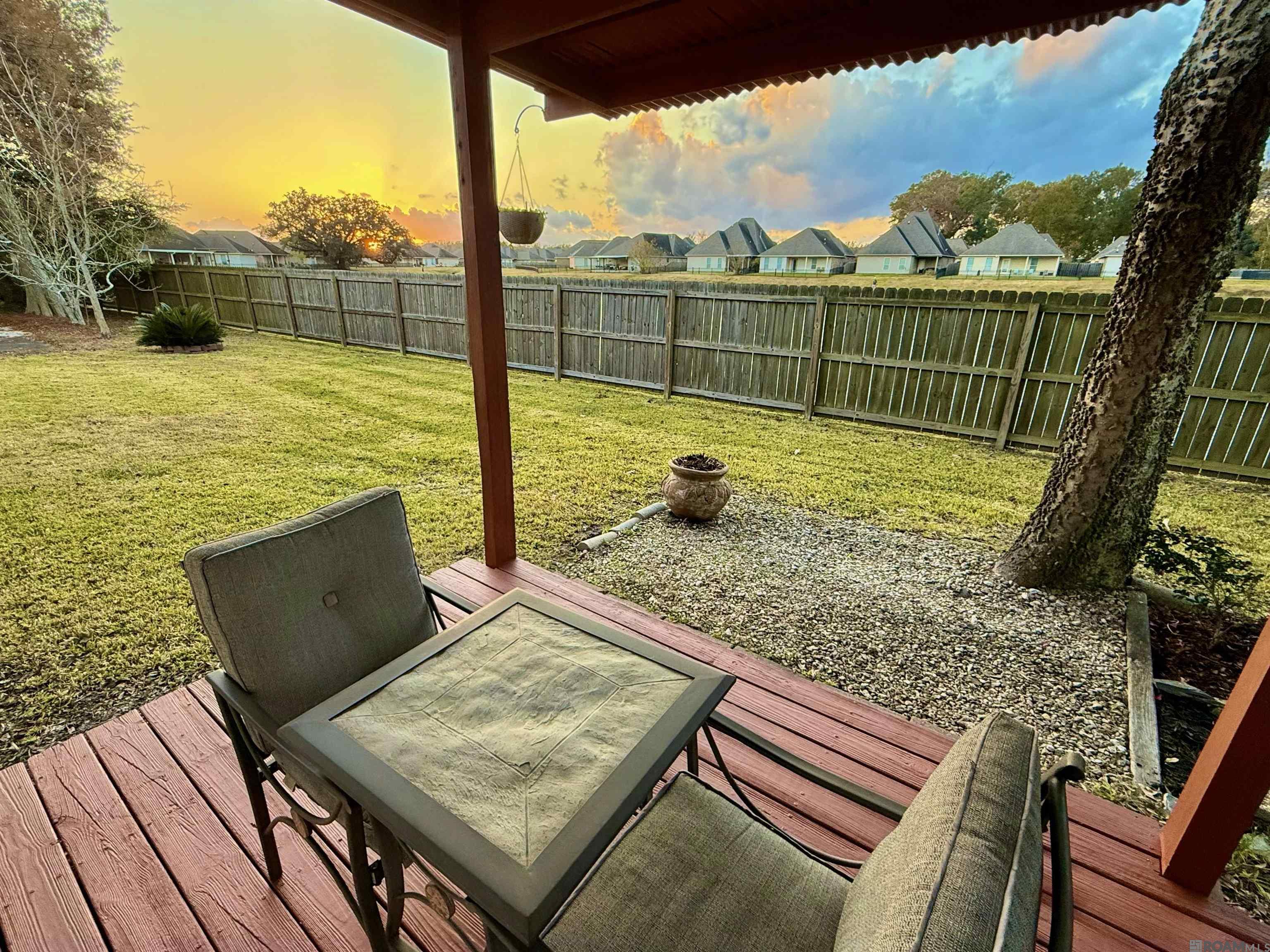 210 Meadowbend Dr, Baton Rouge, LA, 70820