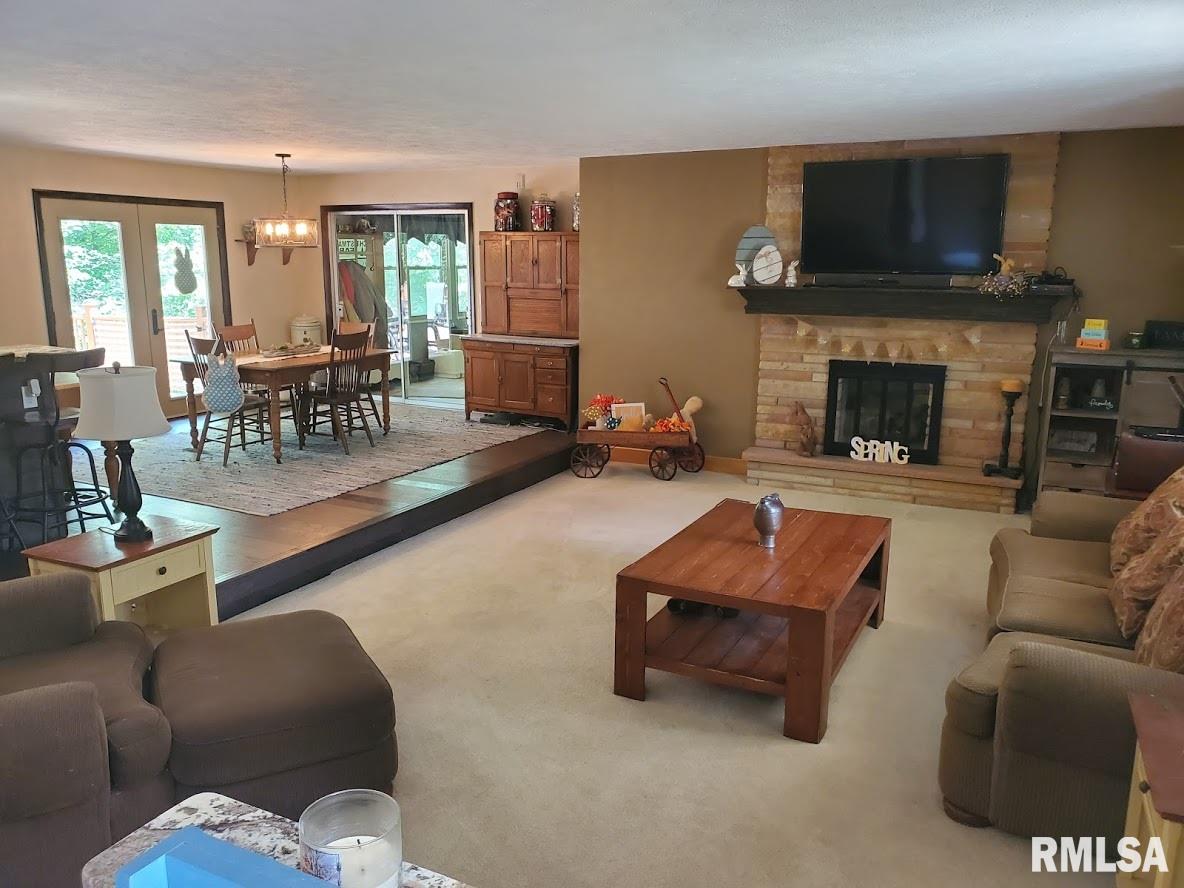 110 Francis Court East Peoria Il 61611 Crowne Realty Llc