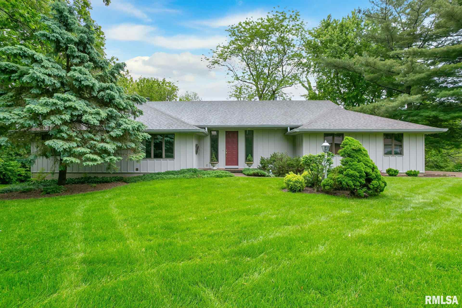 5020 Crestview Hts Drive Bettendorf Ia 52722 Mls Qc4212018