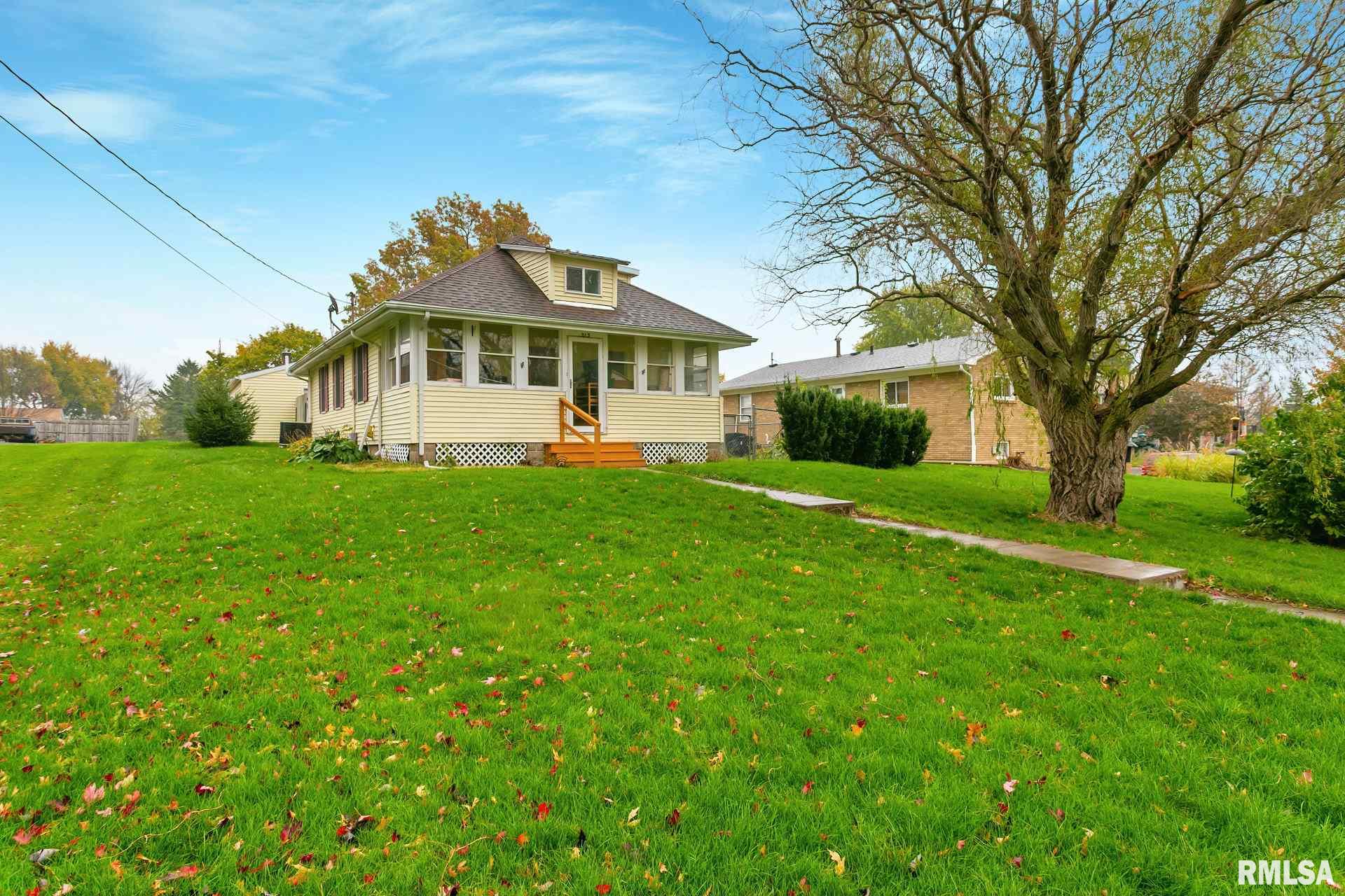 213 S Mississippi Street Blue Grass IA 52748 MLS QC4216501