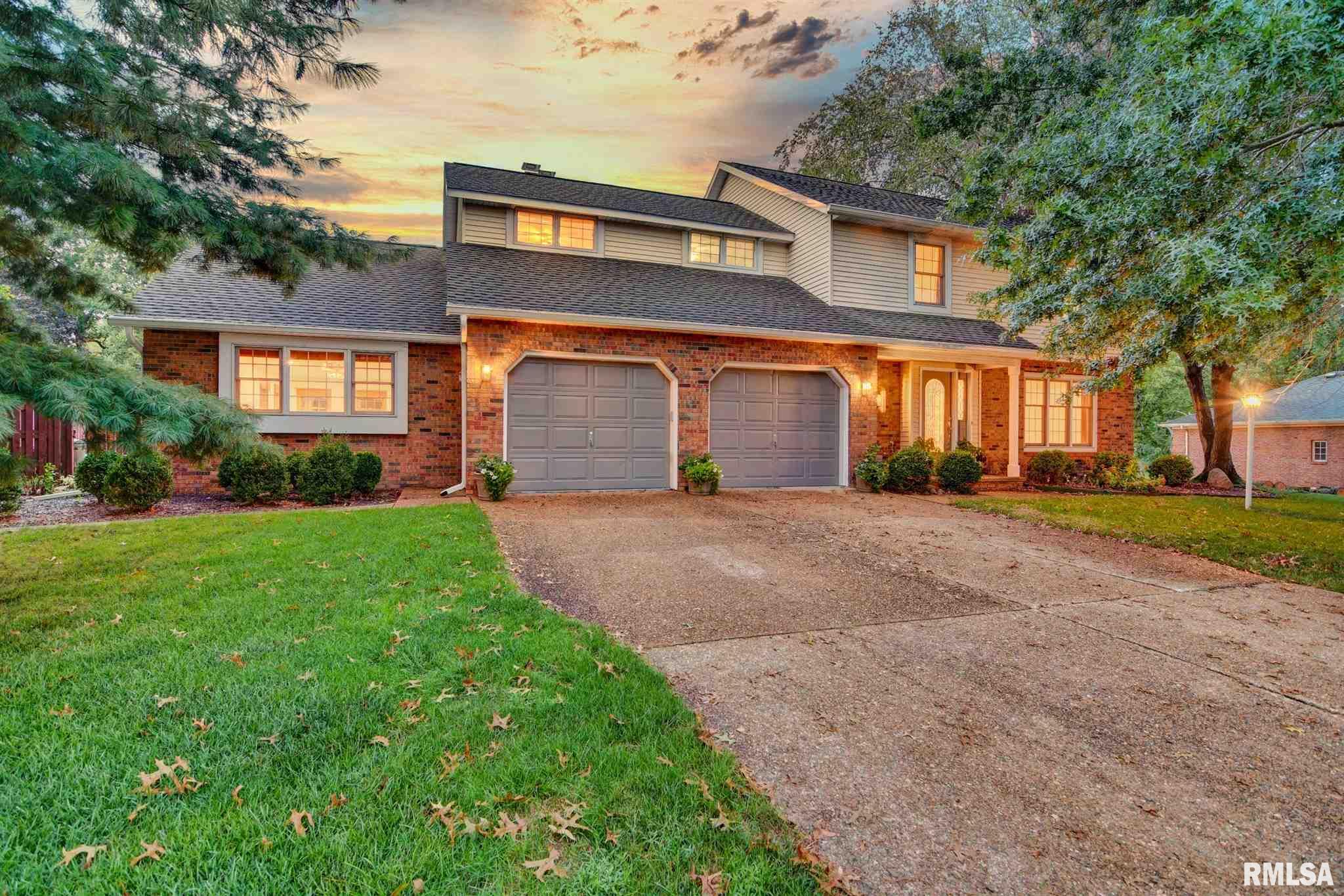 2 Red Bud Run, Sherman, IL 62684