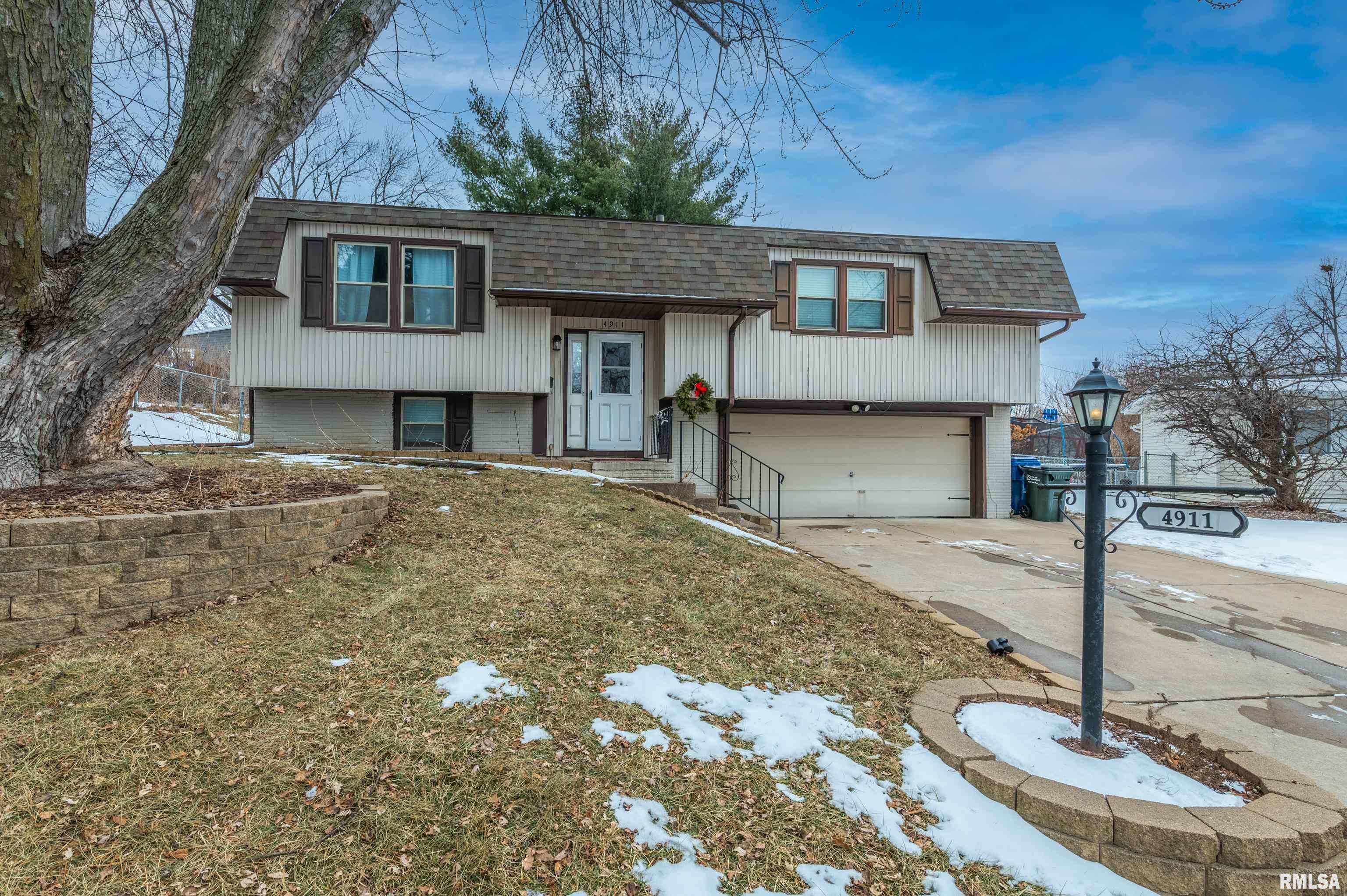 4911 Candlelight Drive, Davenport, IA 52806