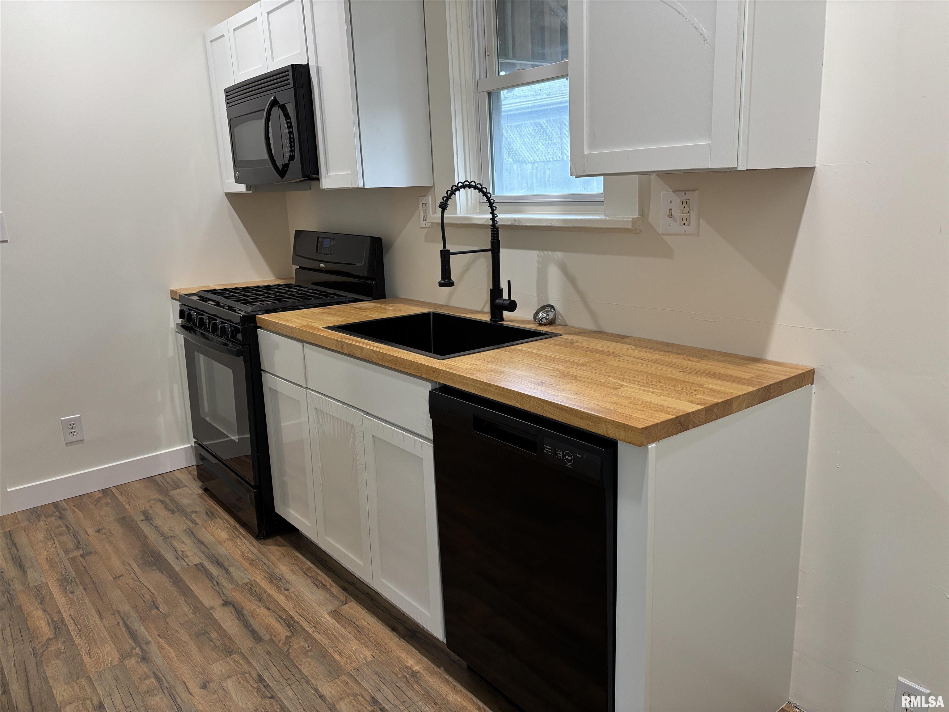 Gallery Image 15