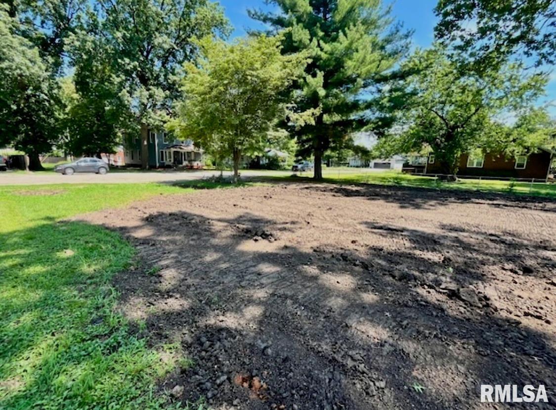 Cold Winter Hot Guns - Onl...